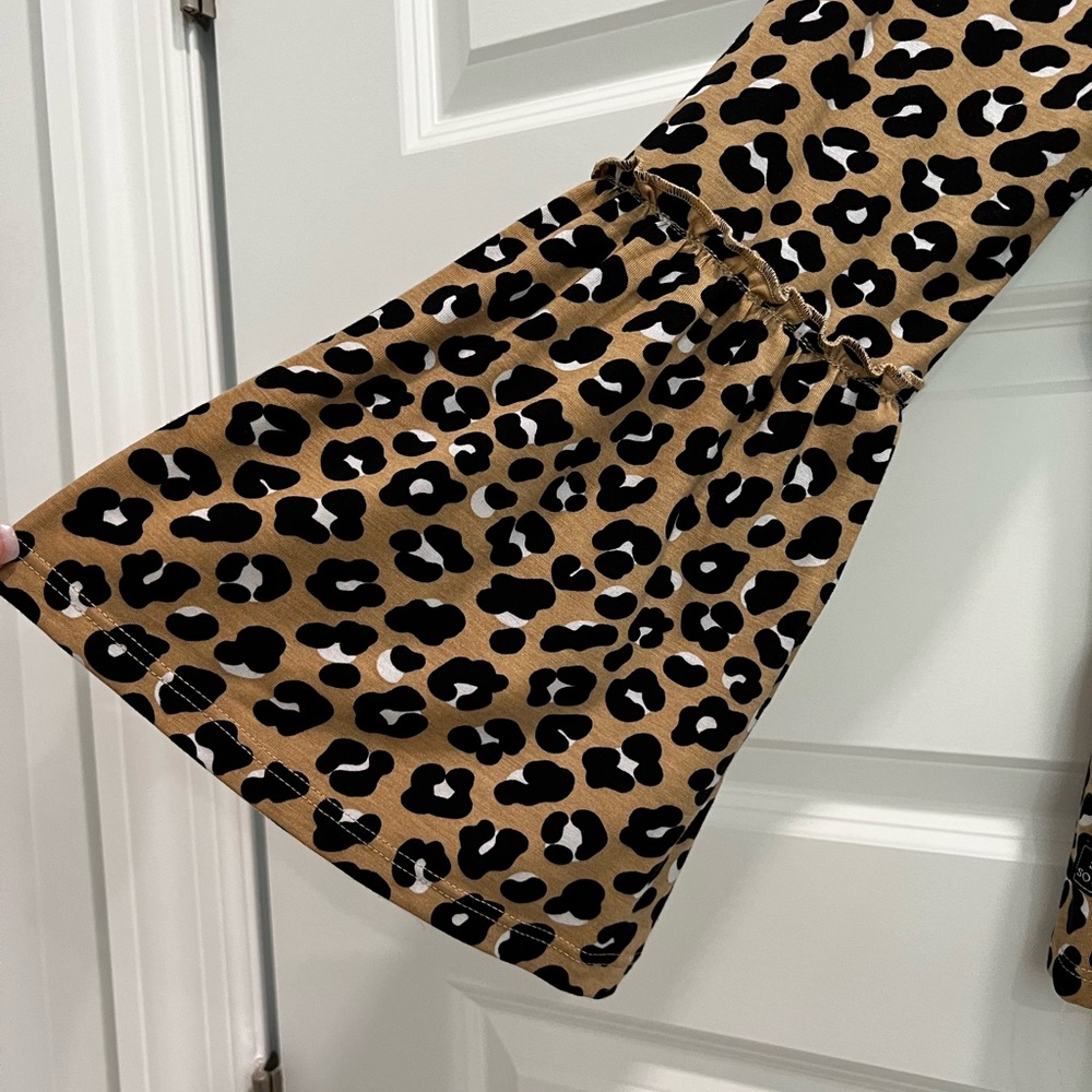 Simply Southern pullover - Picture 2 of 3